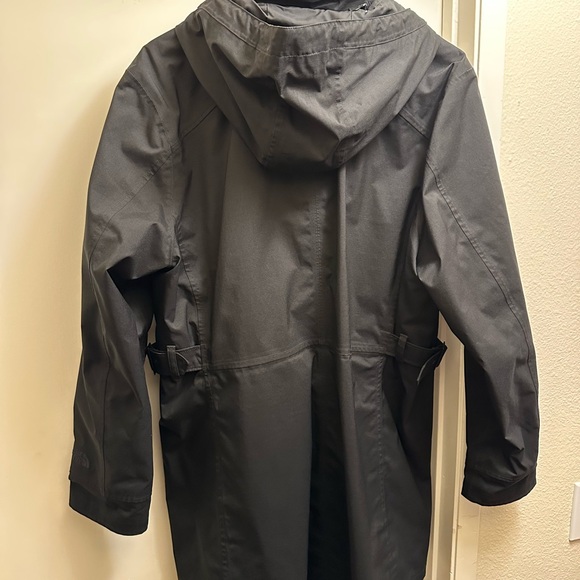 North Face Rain Jacket - Picture 4 of 5